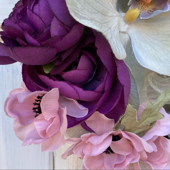 *SOLD*  Wreath handmade floral cream lilac sage purple - Picture 4 of 5